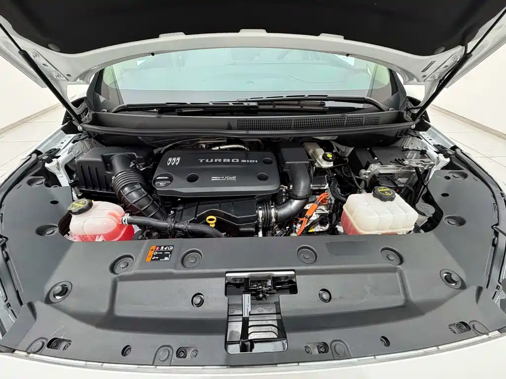 Buick GL8 Hybrid — миниатюра 12
