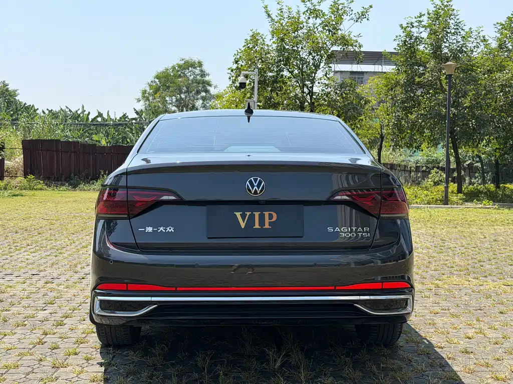 Volkswagen Sagitar — миниатюра 5