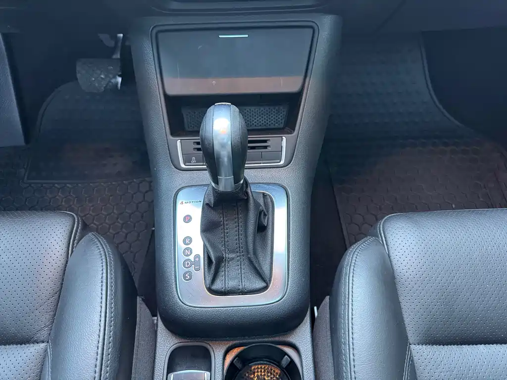 Volkswagen Tiguan — миниатюра 8