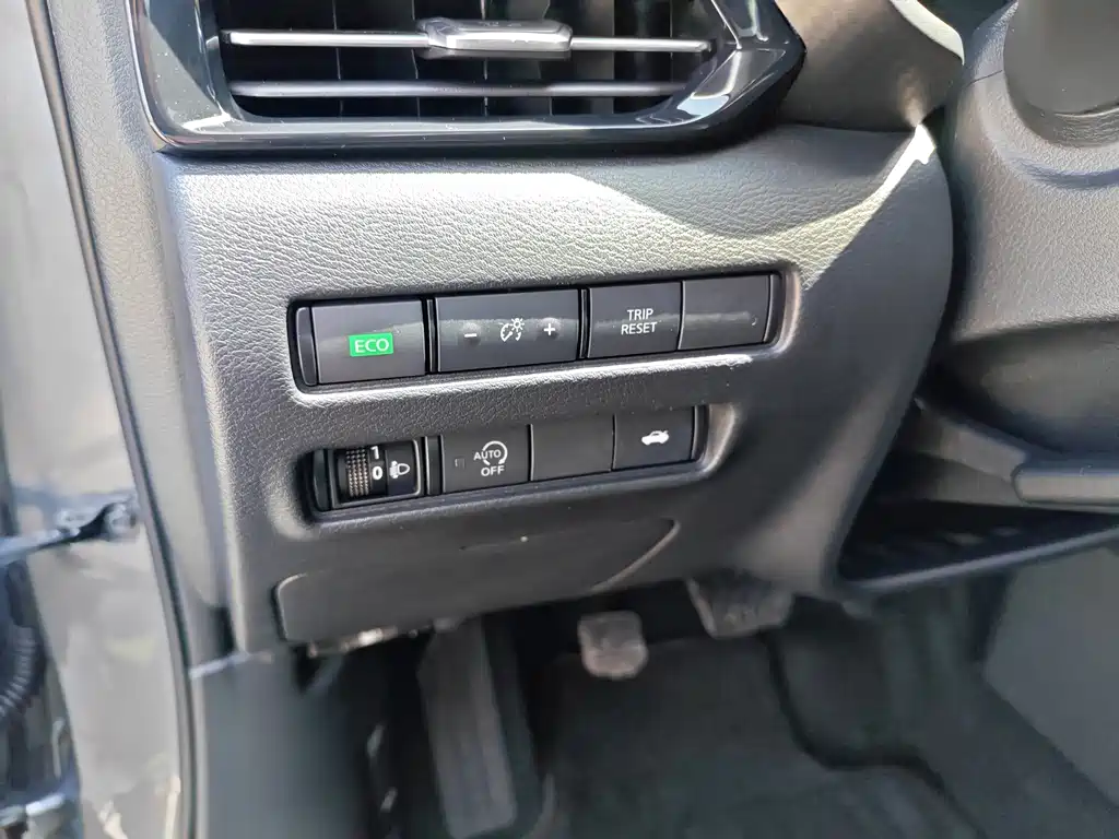 Nissan Sylphy — миниатюра 11