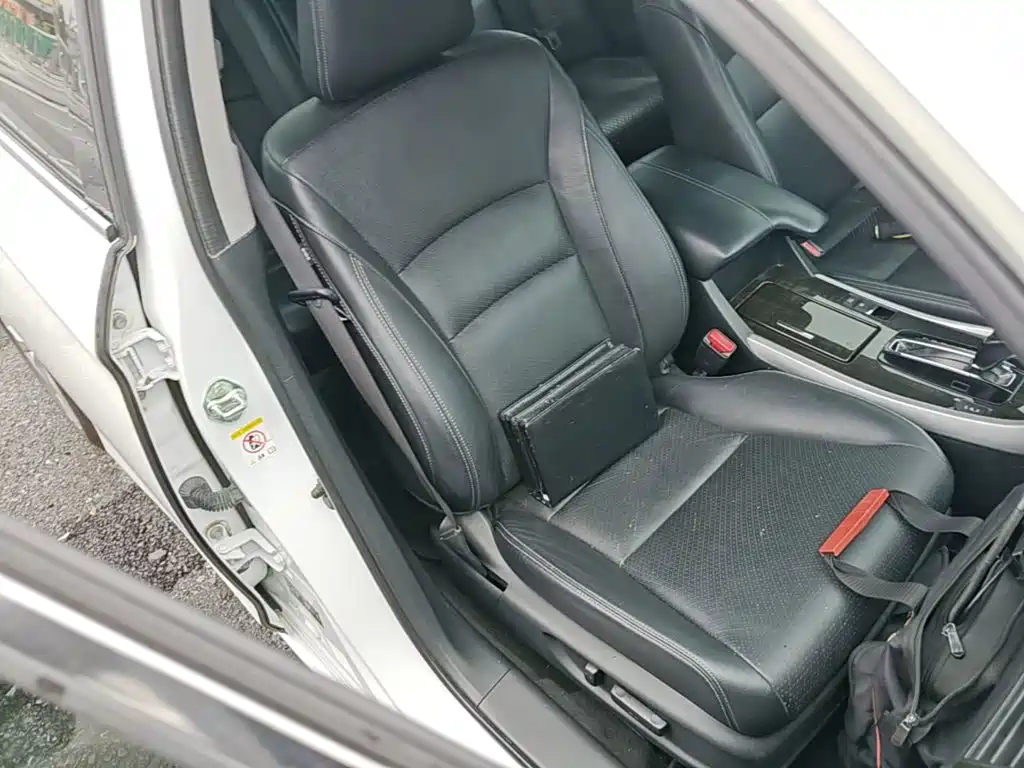Honda Accord — миниатюра 25