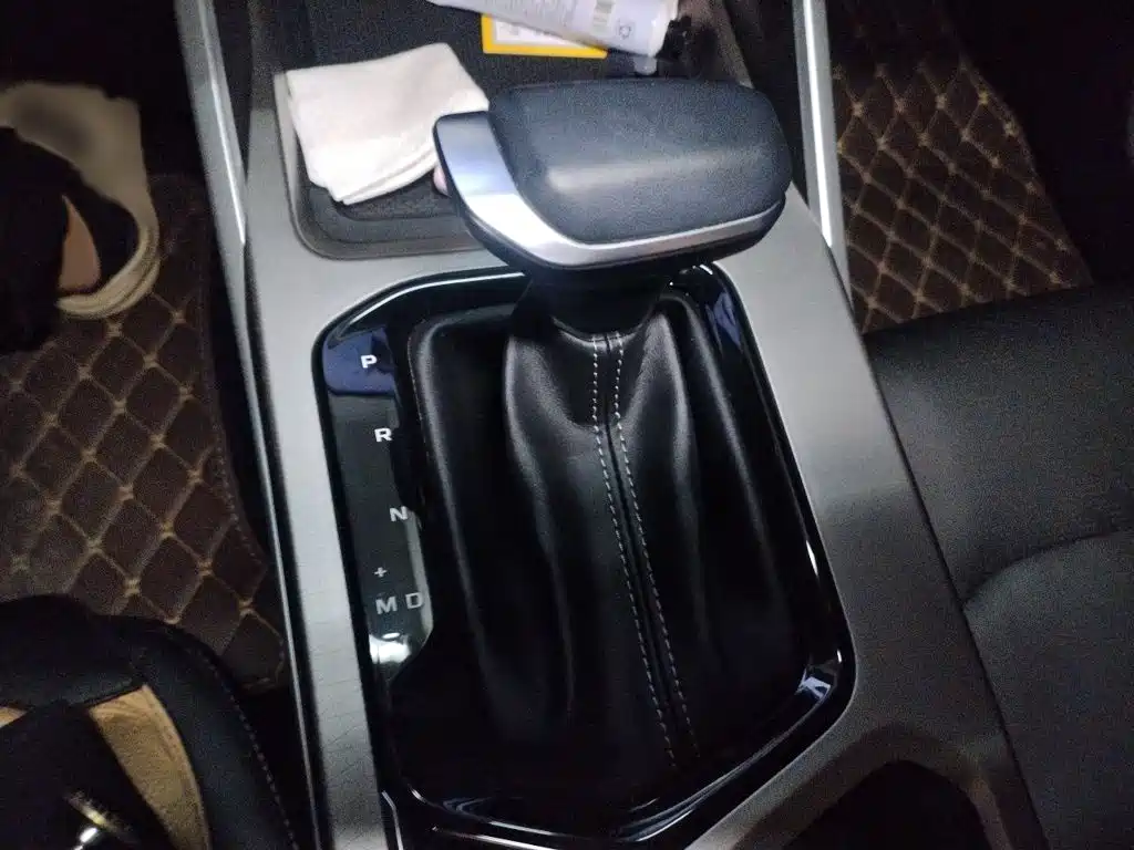 Geely Emgrand — миниатюра 7