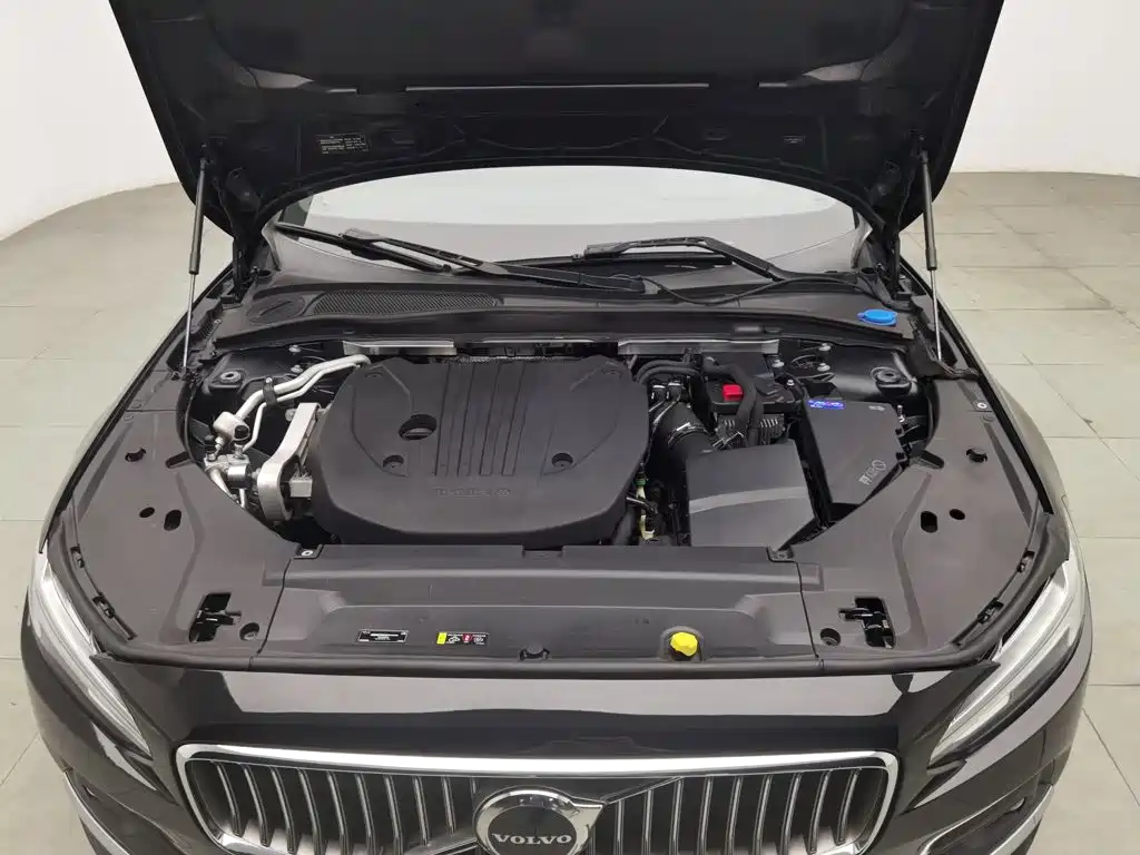 Volvo S90 — миниатюра 6