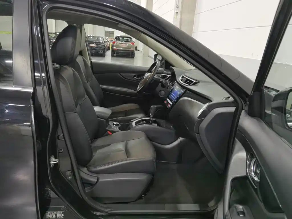 Nissan X-Trail — миниатюра 23