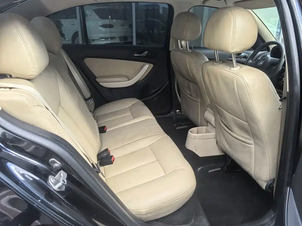 Volkswagen Lavida — миниатюра 8
