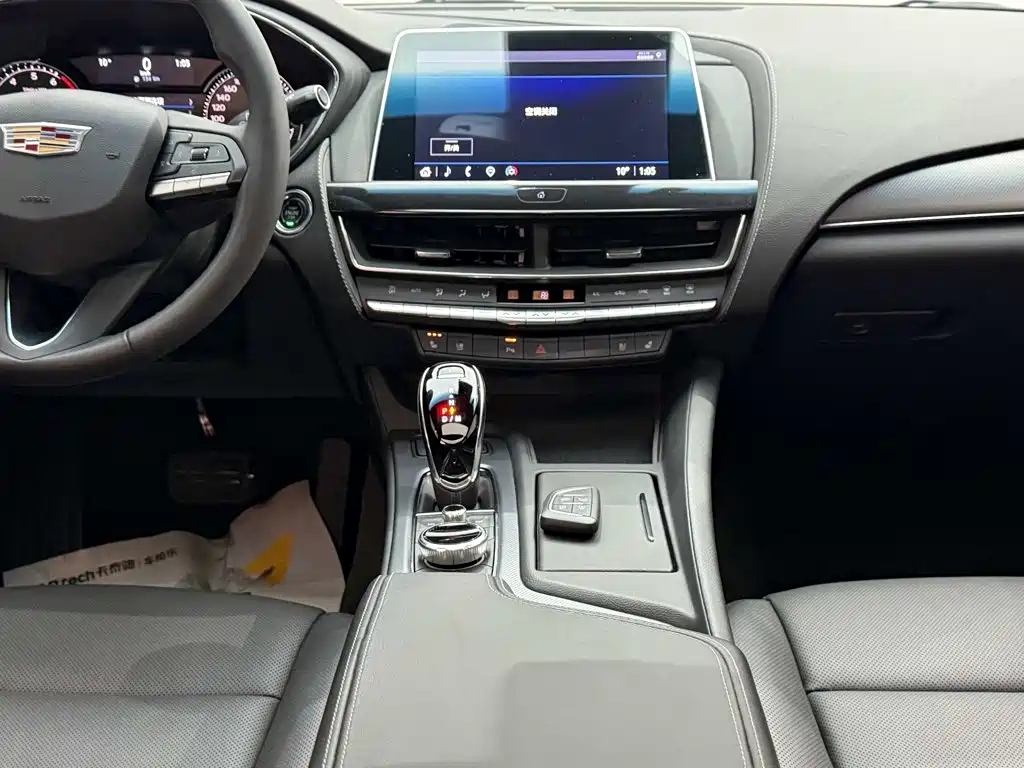 Cadillac CT5 — миниатюра 22