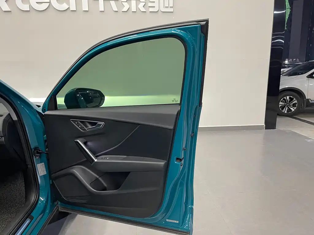 Audi Q2L — миниатюра 27