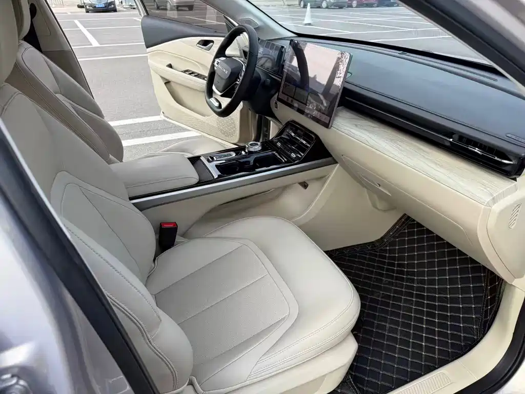 Wuling Xingguang — миниатюра 11