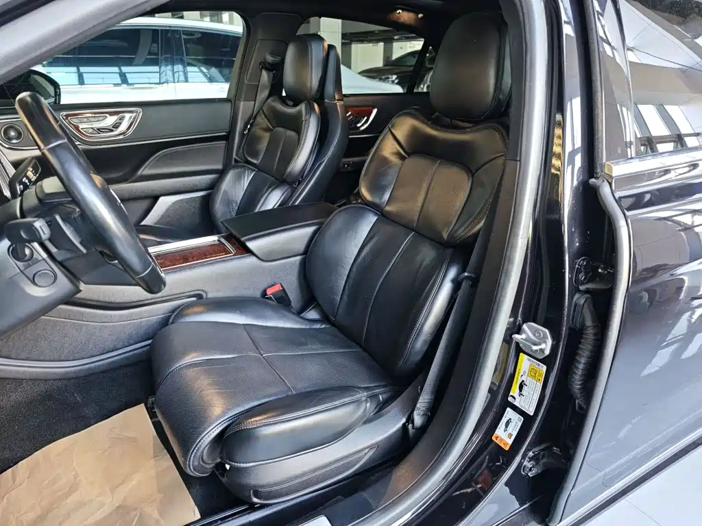 Lincoln Continental — миниатюра 15
