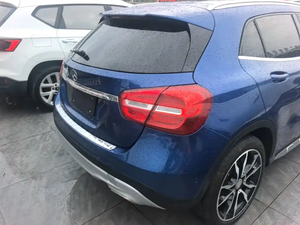 Mercedes-Benz GLA — миниатюра 7