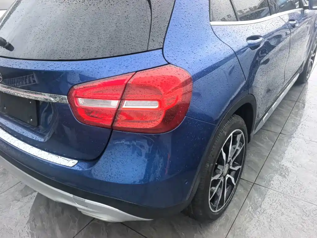 Mercedes-Benz GLA — миниатюра 8