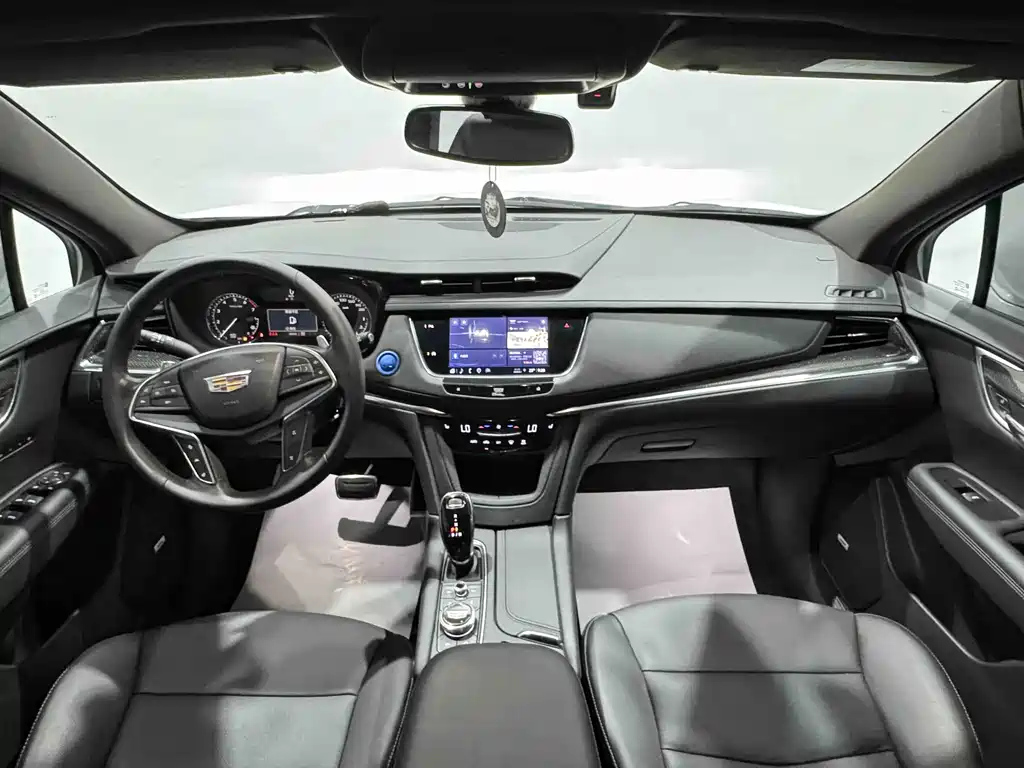 Cadillac XT5 — миниатюра 4