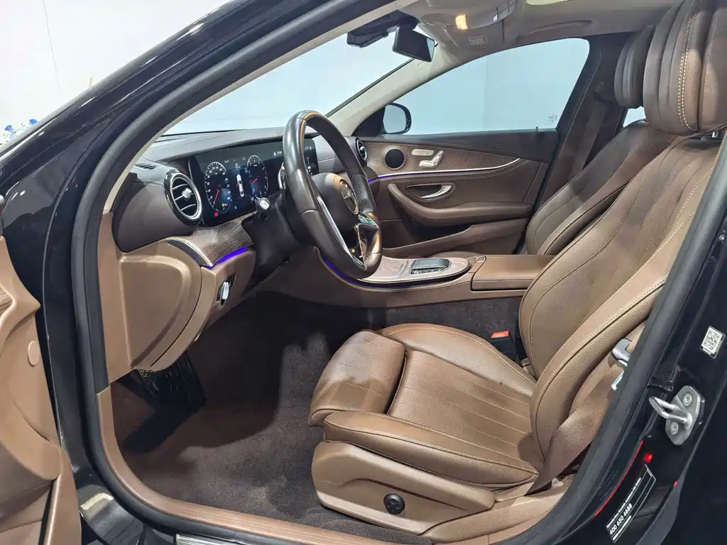 Mercedes-Benz E-Class — миниатюра 5