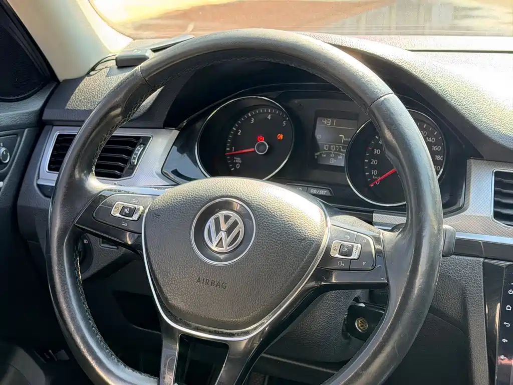 Volkswagen Bora — миниатюра 9