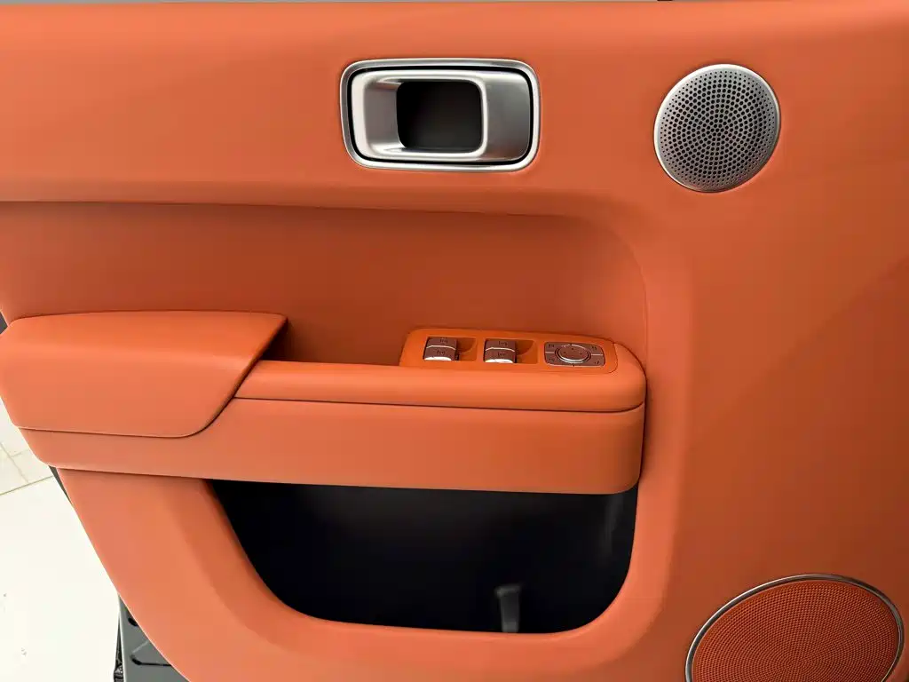 Li Auto Li L8 — миниатюра 15