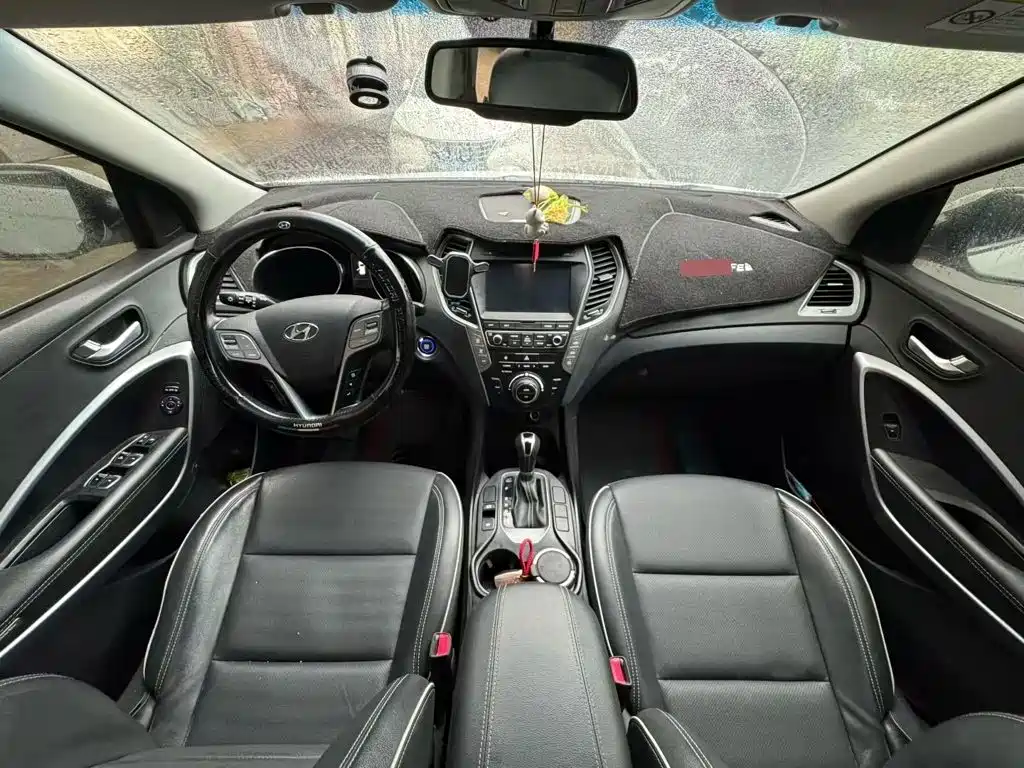 Hyundai Santa Fe — миниатюра 8