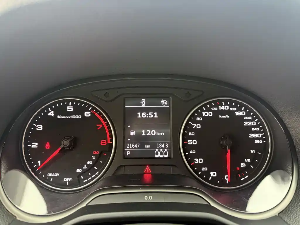 Audi Q2L — миниатюра 11