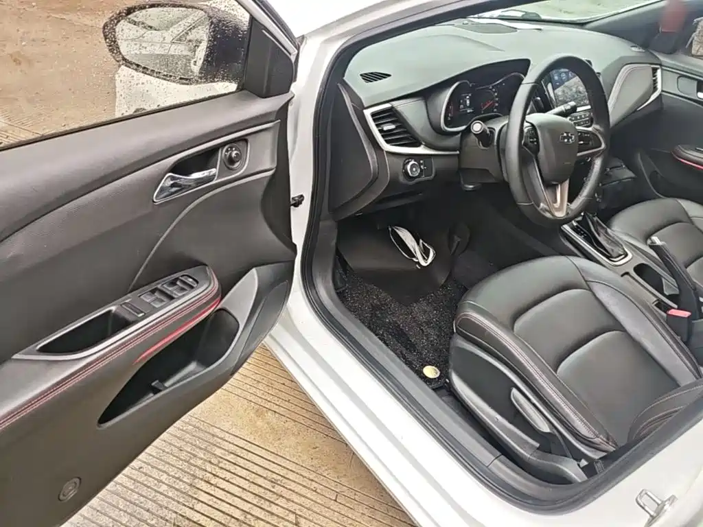 Chevrolet Monza — миниатюра 16
