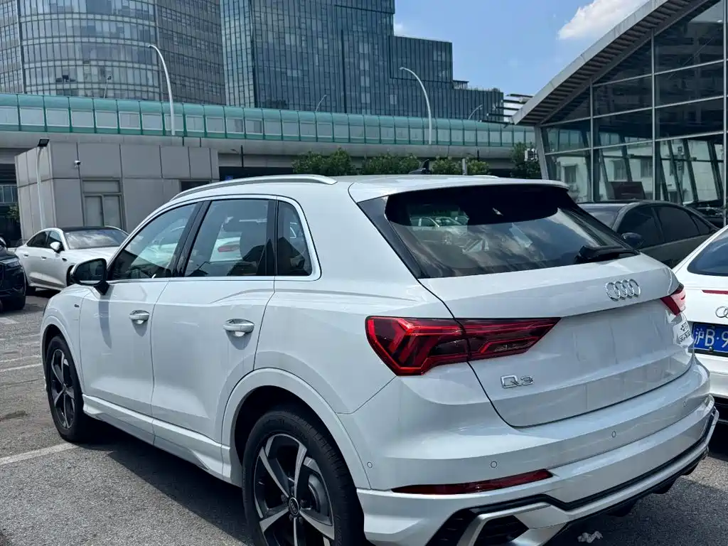 Audi Q3 — миниатюра 7