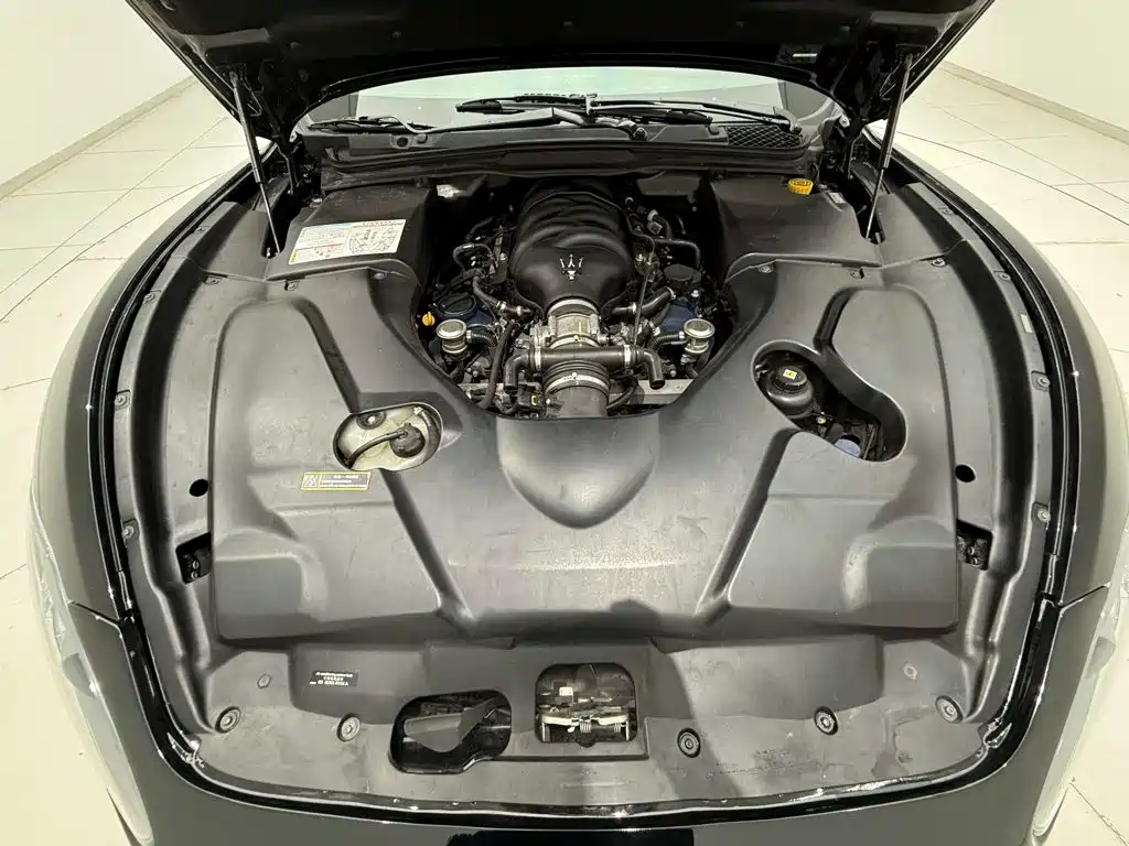 Maserati GranTurismo — миниатюра 12