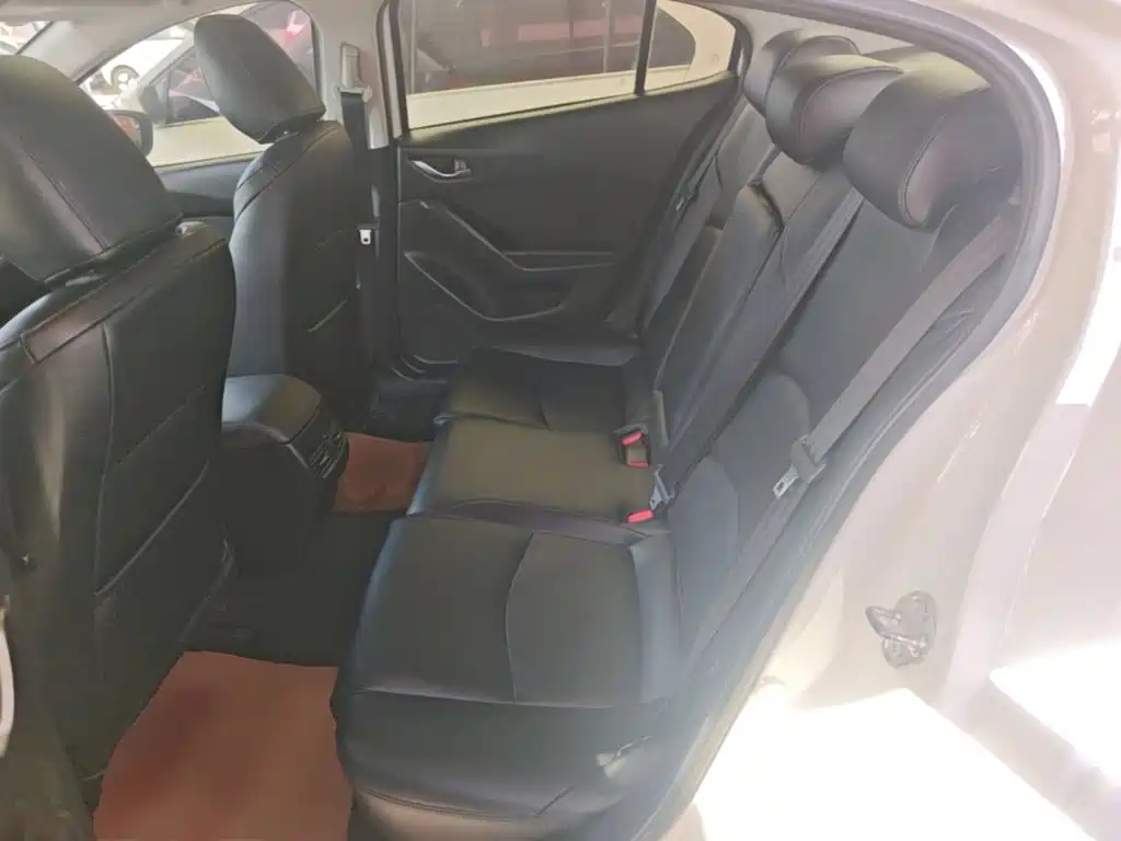 Mazda 3 Axela — миниатюра 17