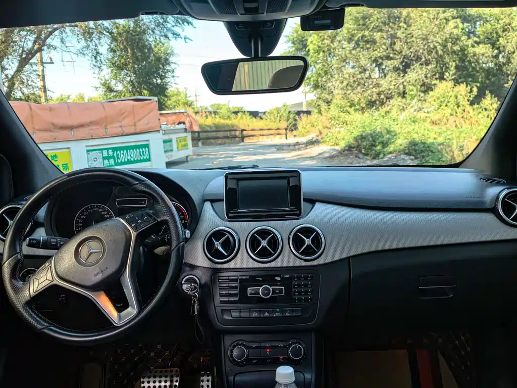 Mercedes-Benz B-Class — миниатюра 10
