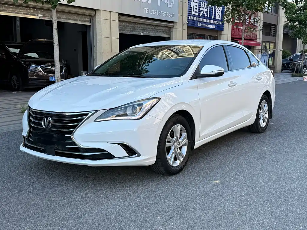 Changan Eado — миниатюра 3