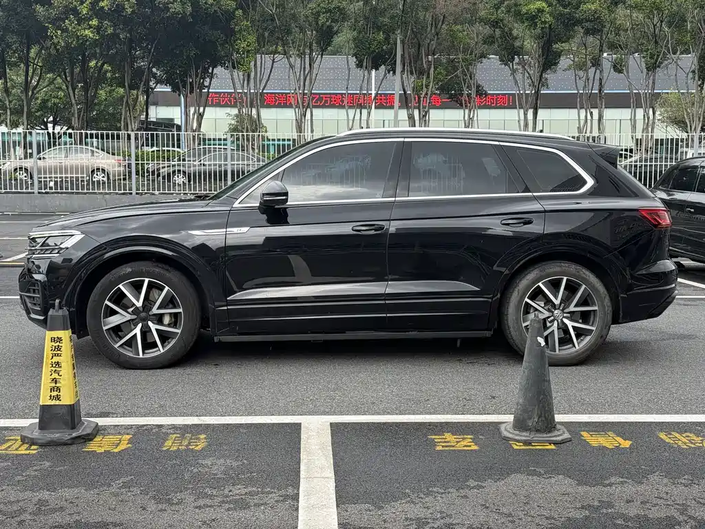 Volkswagen Touareg 2020 3.0TSI VI