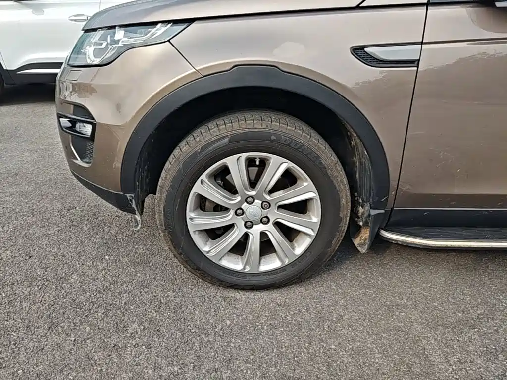 Land Rover Discovery Sport — миниатюра 23