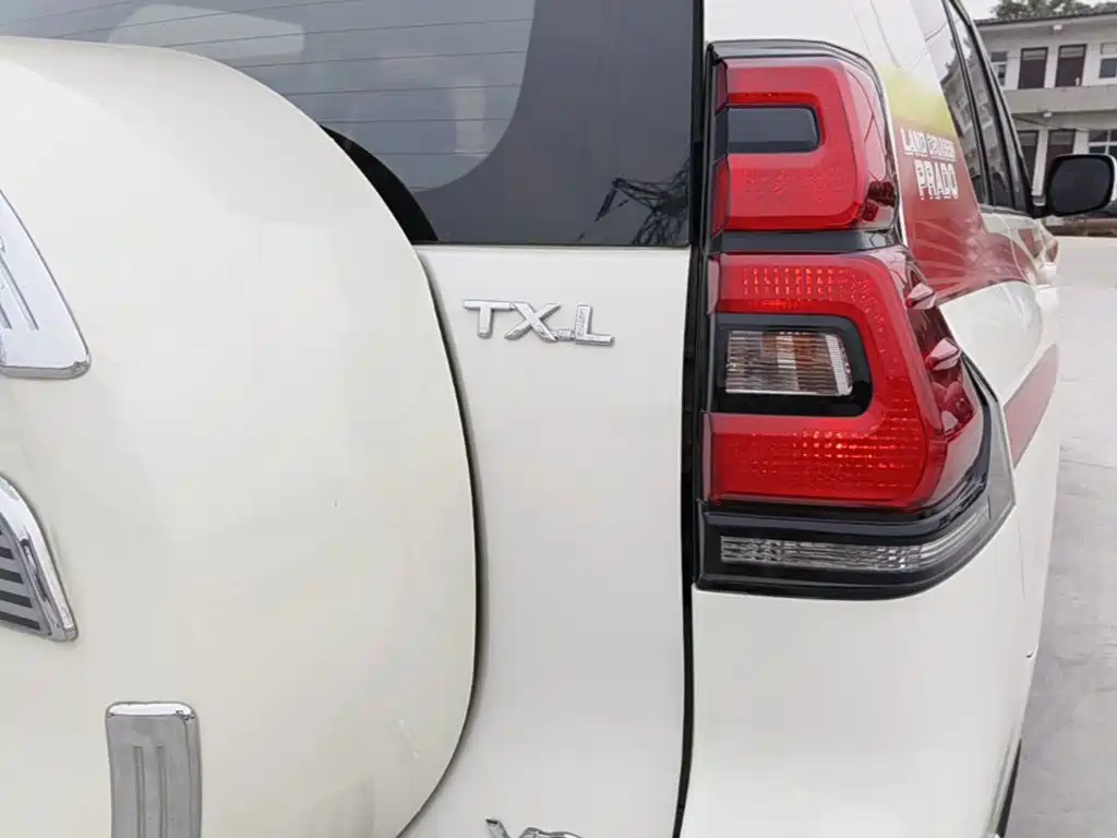 Toyota Prado — миниатюра 8
