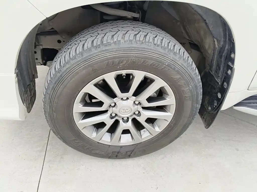Toyota Prado — миниатюра 23