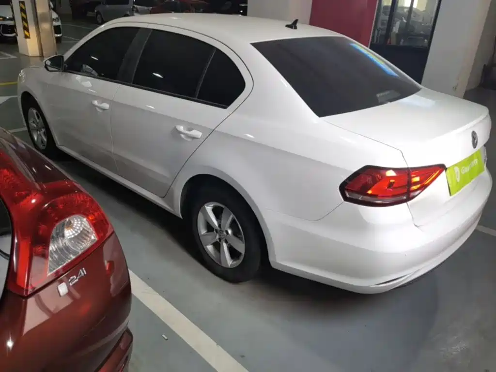 Volkswagen Lavida — миниатюра 5