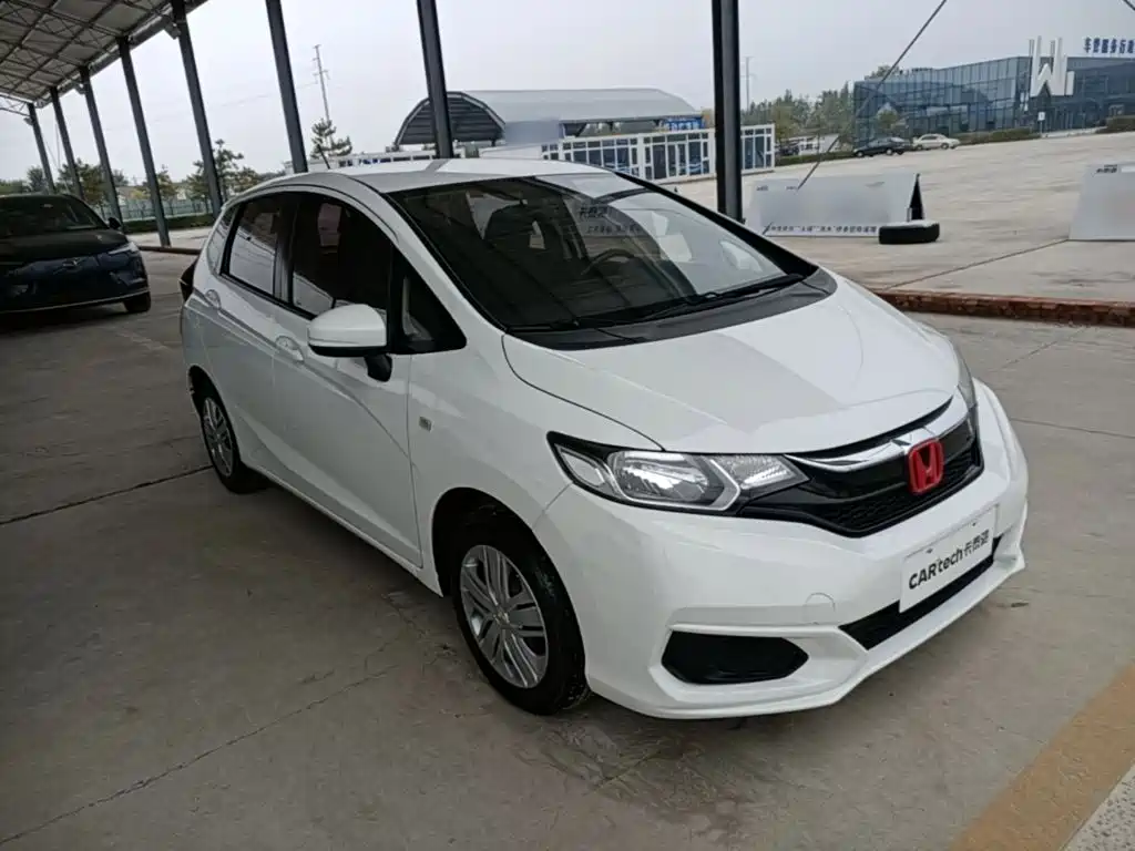 Honda Fit — миниатюра 4