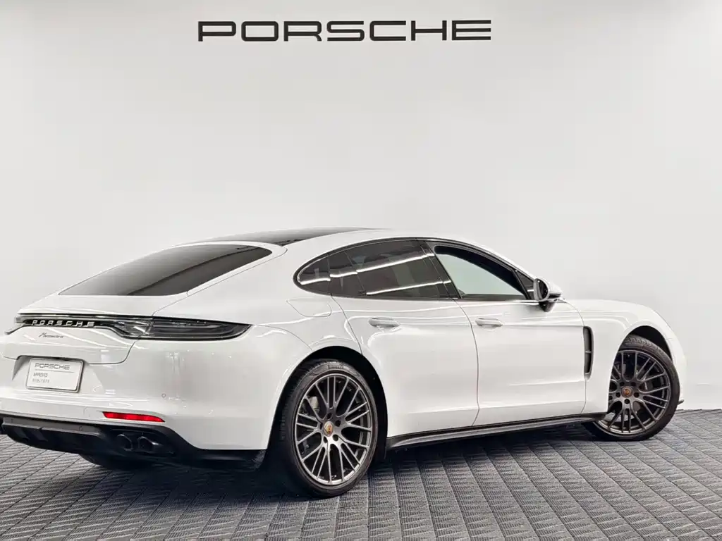 Porsche Panamera — миниатюра 5