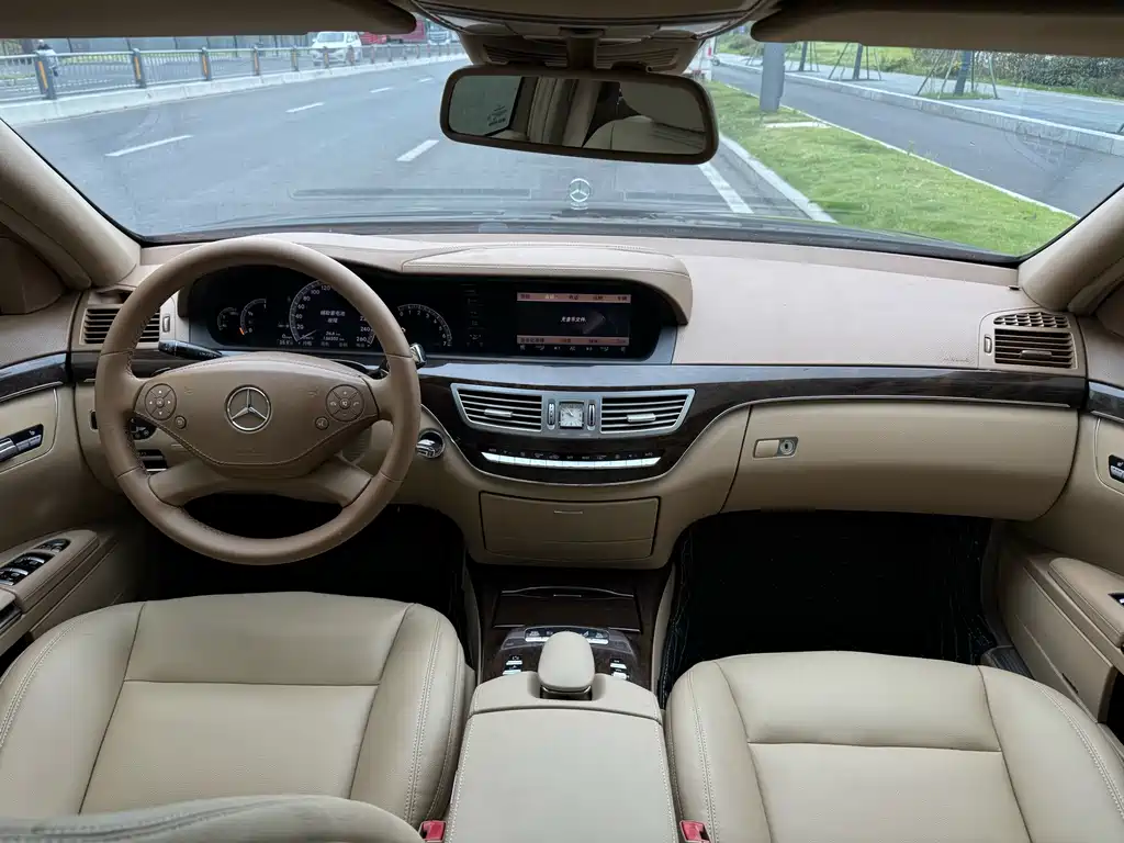 Mercedes-Benz S-Class S 2010 S 300 L Luxury