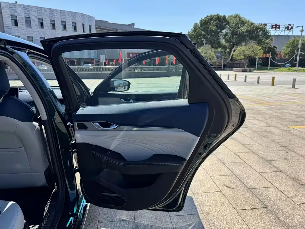 Geely Xingrui — миниатюра 20