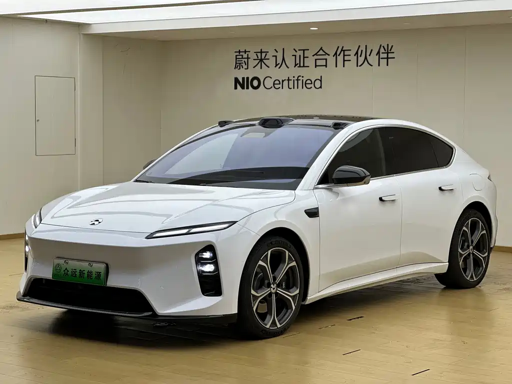 NIO ET5