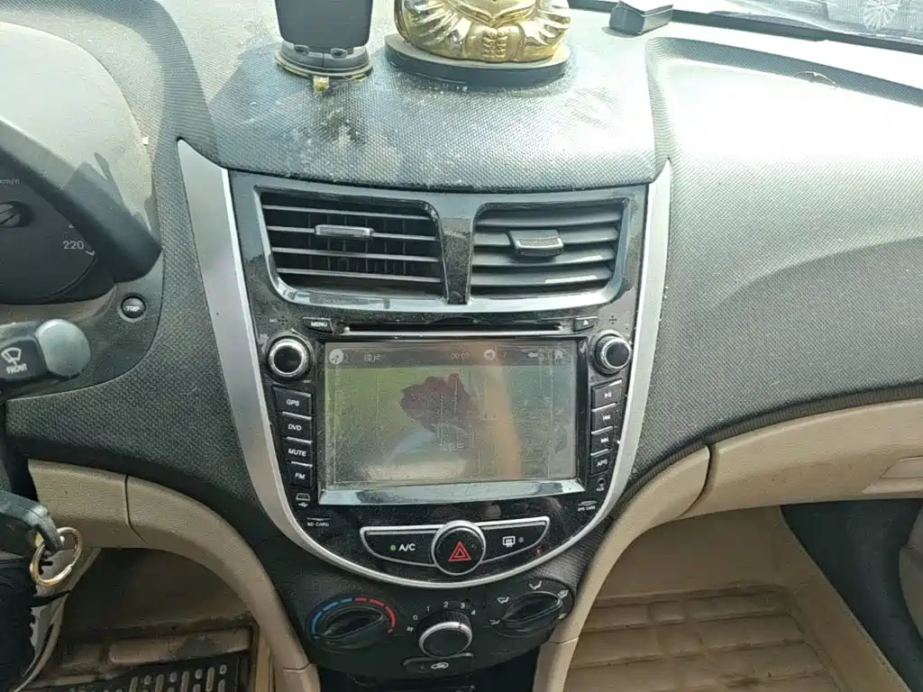 Hyundai Verna — миниатюра 18