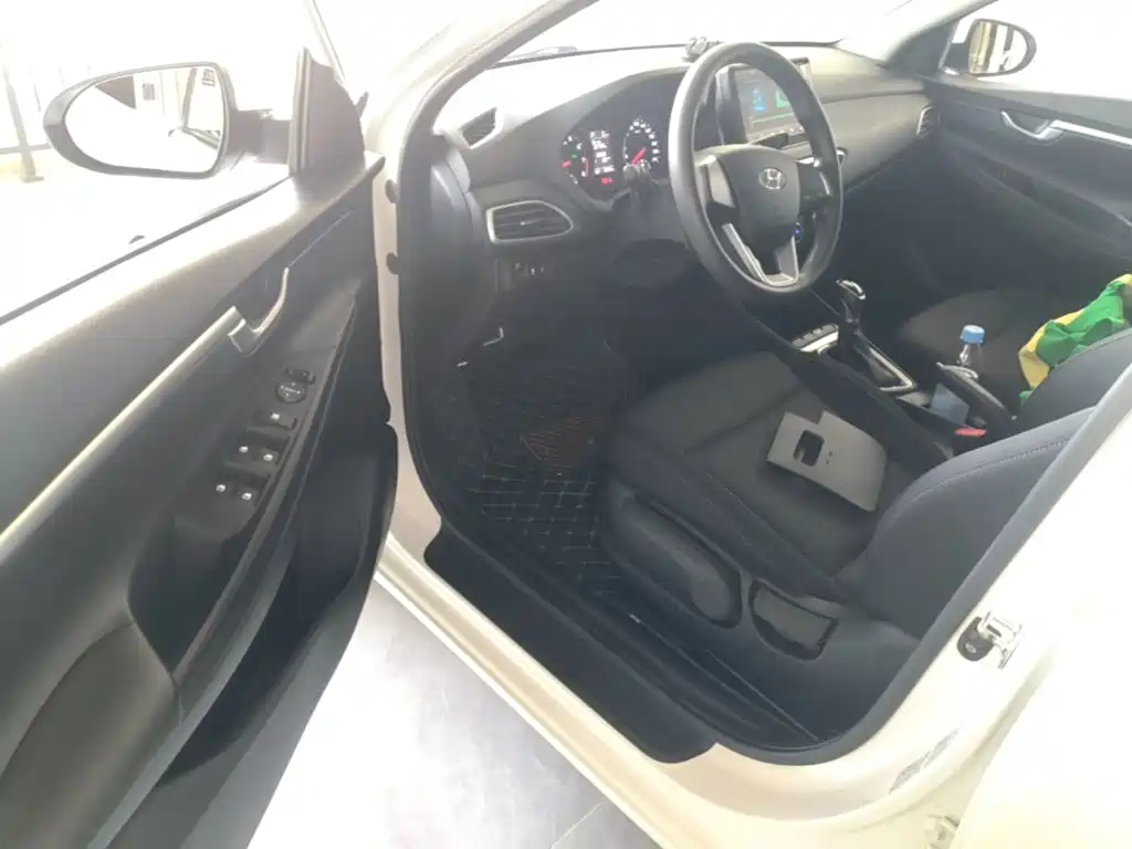 Hyundai Yixing — миниатюра 16
