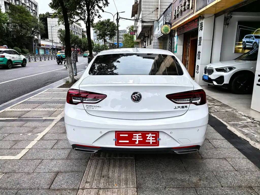 Buick Regal — миниатюра 7