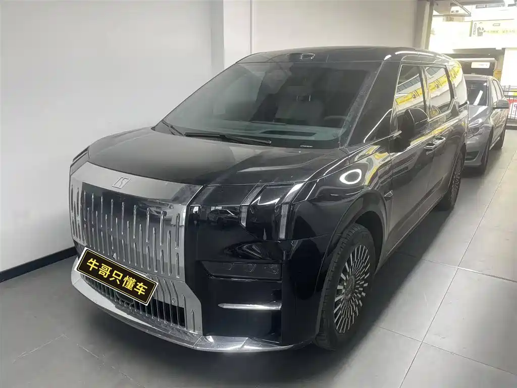 Zeekr 009 2024 мест 108kWh