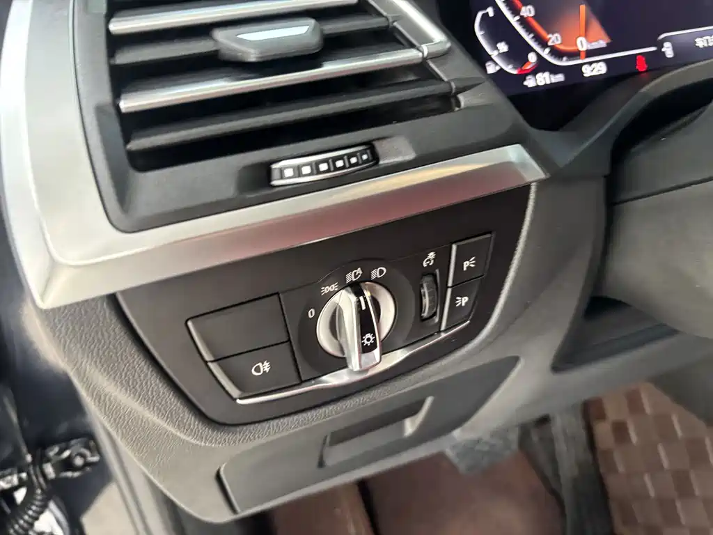 BMW X3 — миниатюра 14