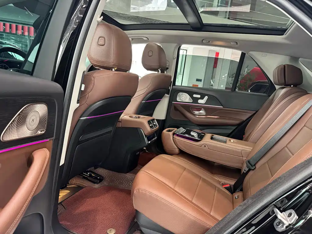 Mercedes-Benz GLE (Import) — миниатюра 16
