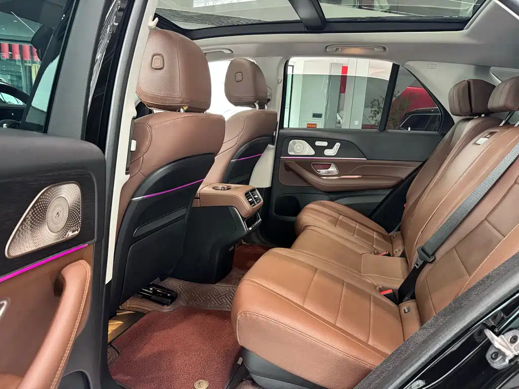 Mercedes-Benz GLE (Import) — миниатюра 17