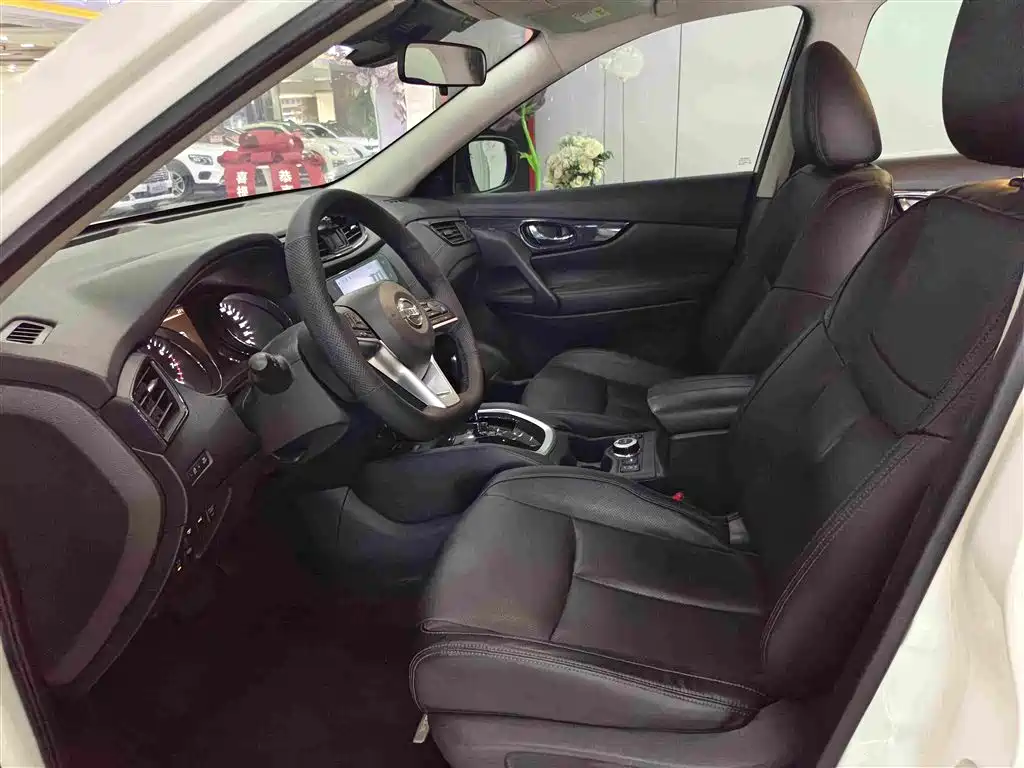 Nissan X-Trail — миниатюра 4