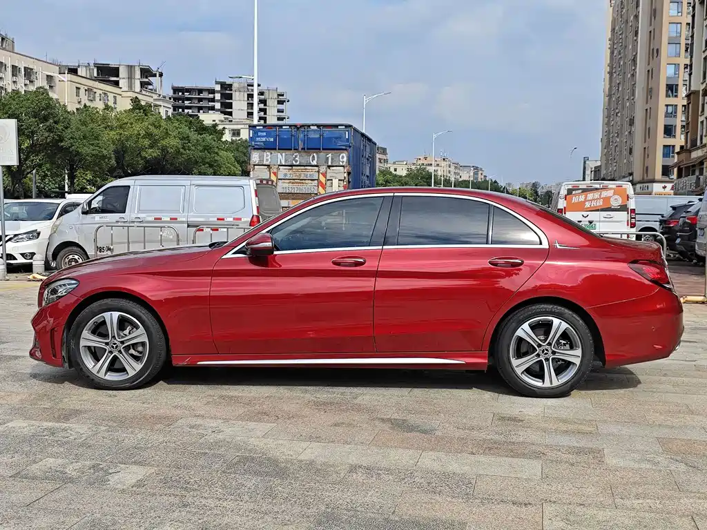 Mercedes-Benz C-Class — миниатюра 7