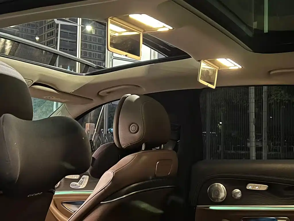 Mercedes-Benz E-Class — миниатюра 8