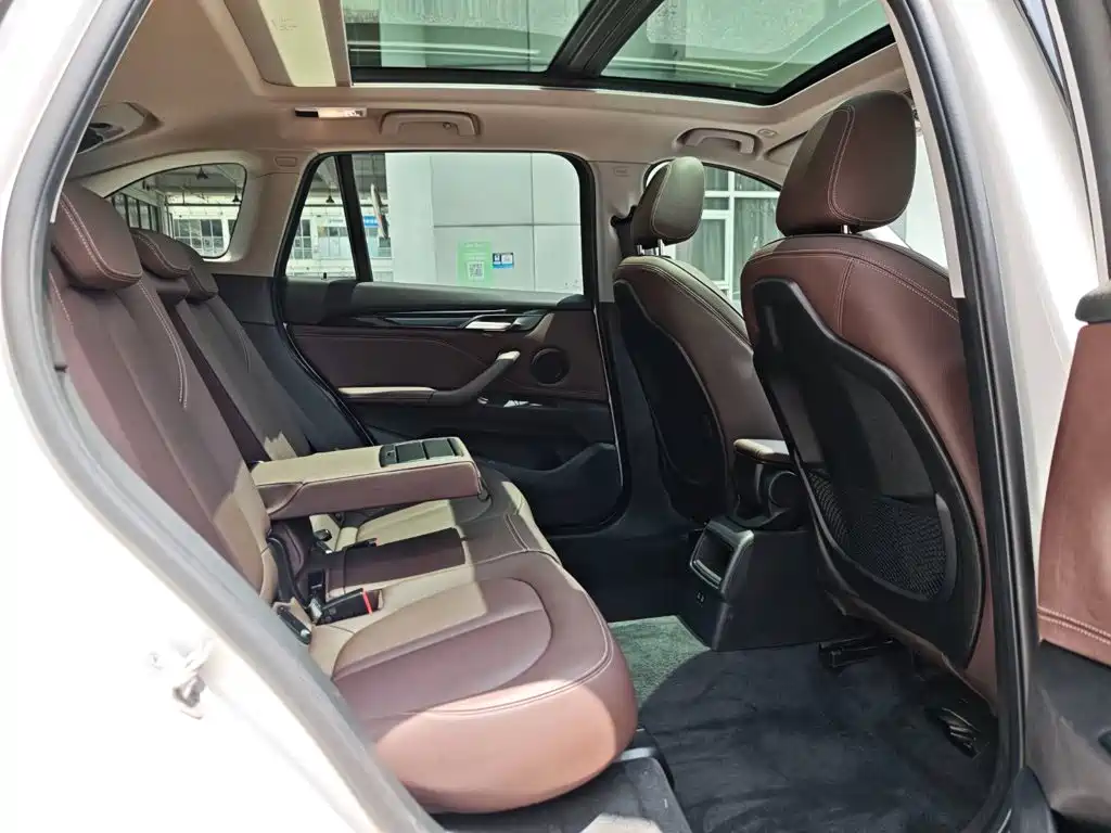 BMW X1 - фото 25