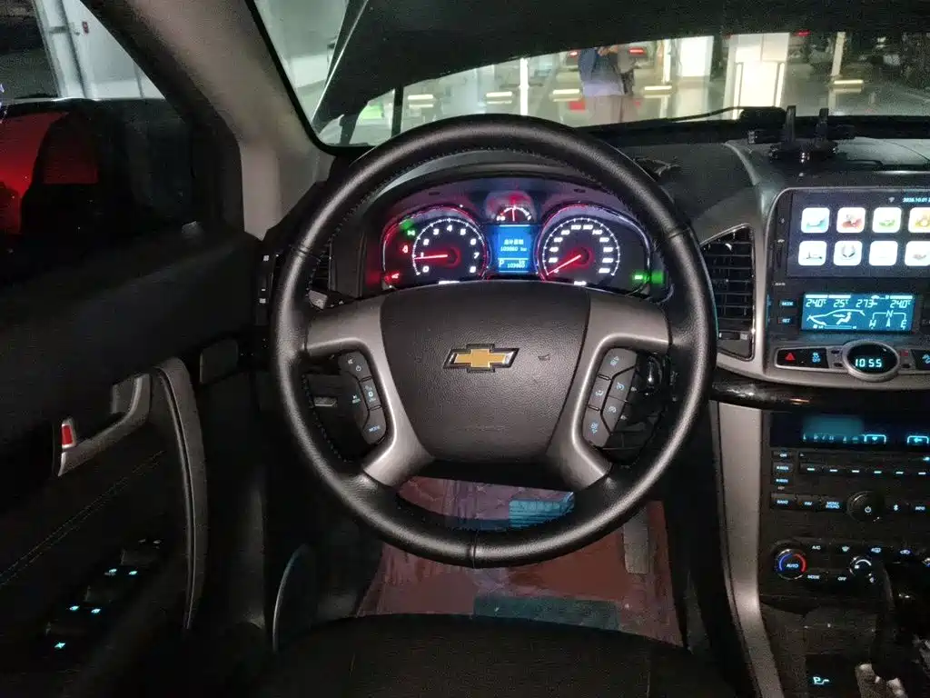 Chevrolet Captiva — миниатюра 6