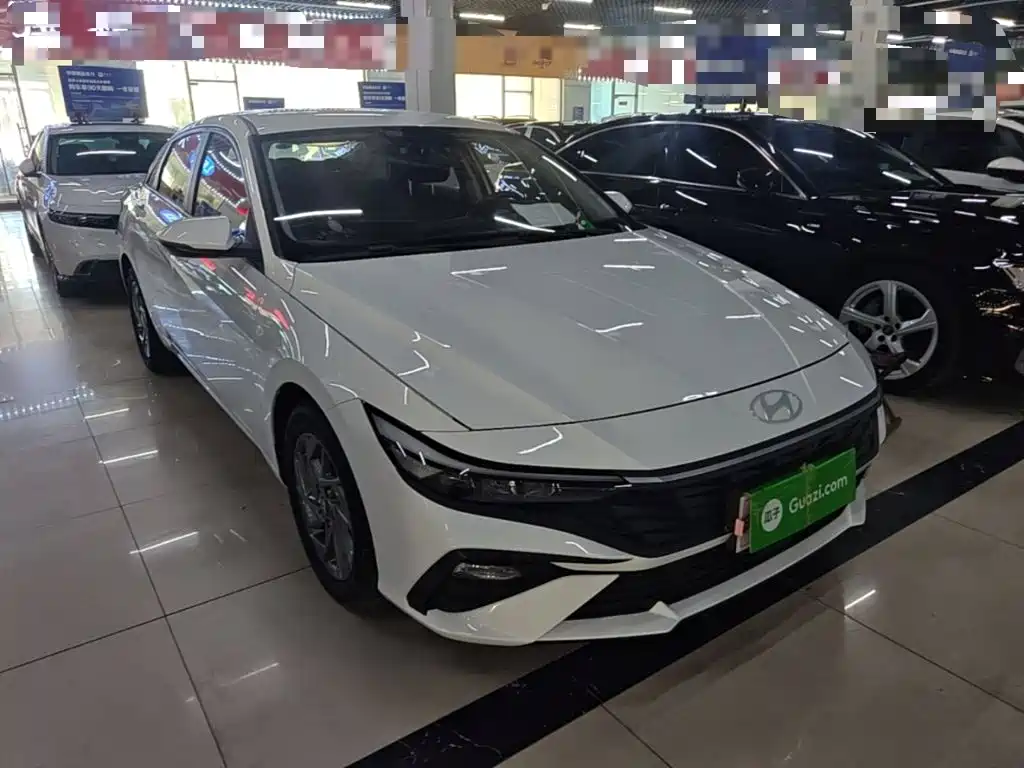 Hyundai Elantra — миниатюра 4